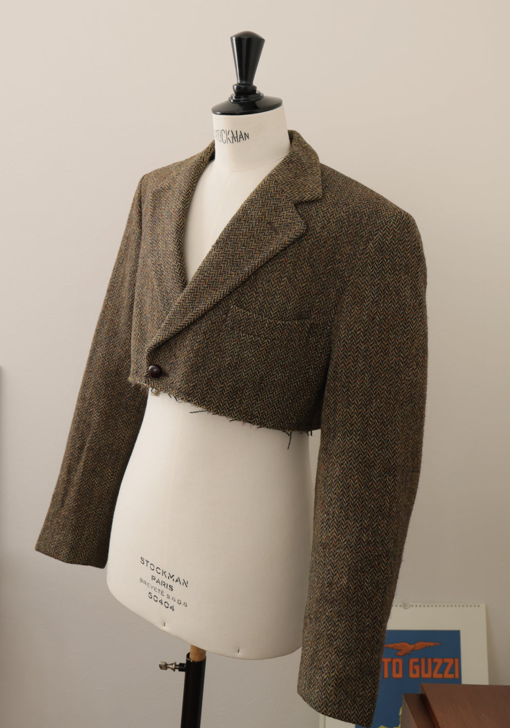 BIG SHOULDER SHORT JACKET - color "A"