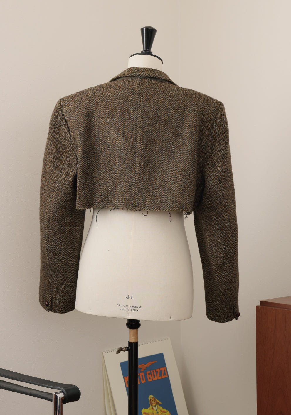 BIG SHOULDER SHORT JACKET - color "A"