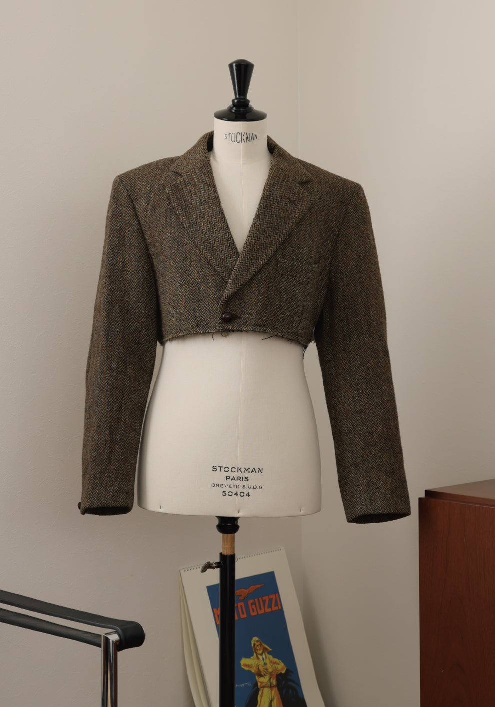 BIG SHOULDER SHORT JACKET - color "A"