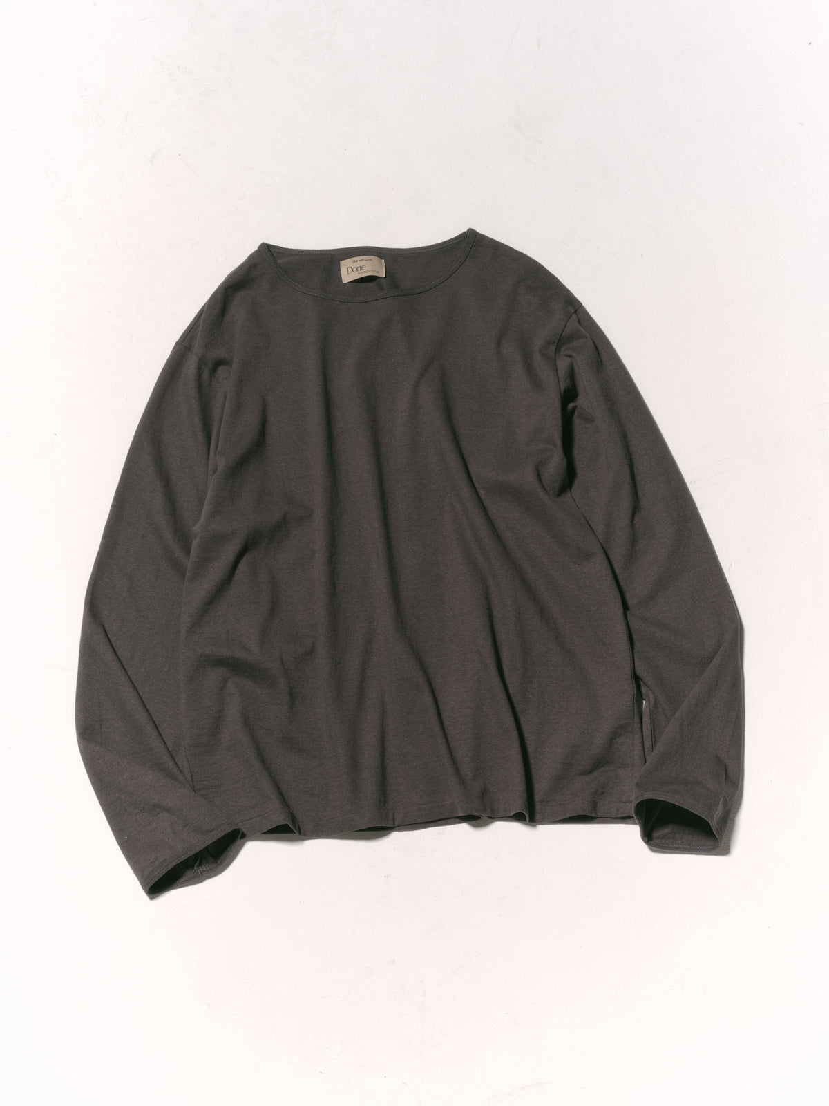 10/9 19:00 release ALAN LONG SLEEVE TEE
