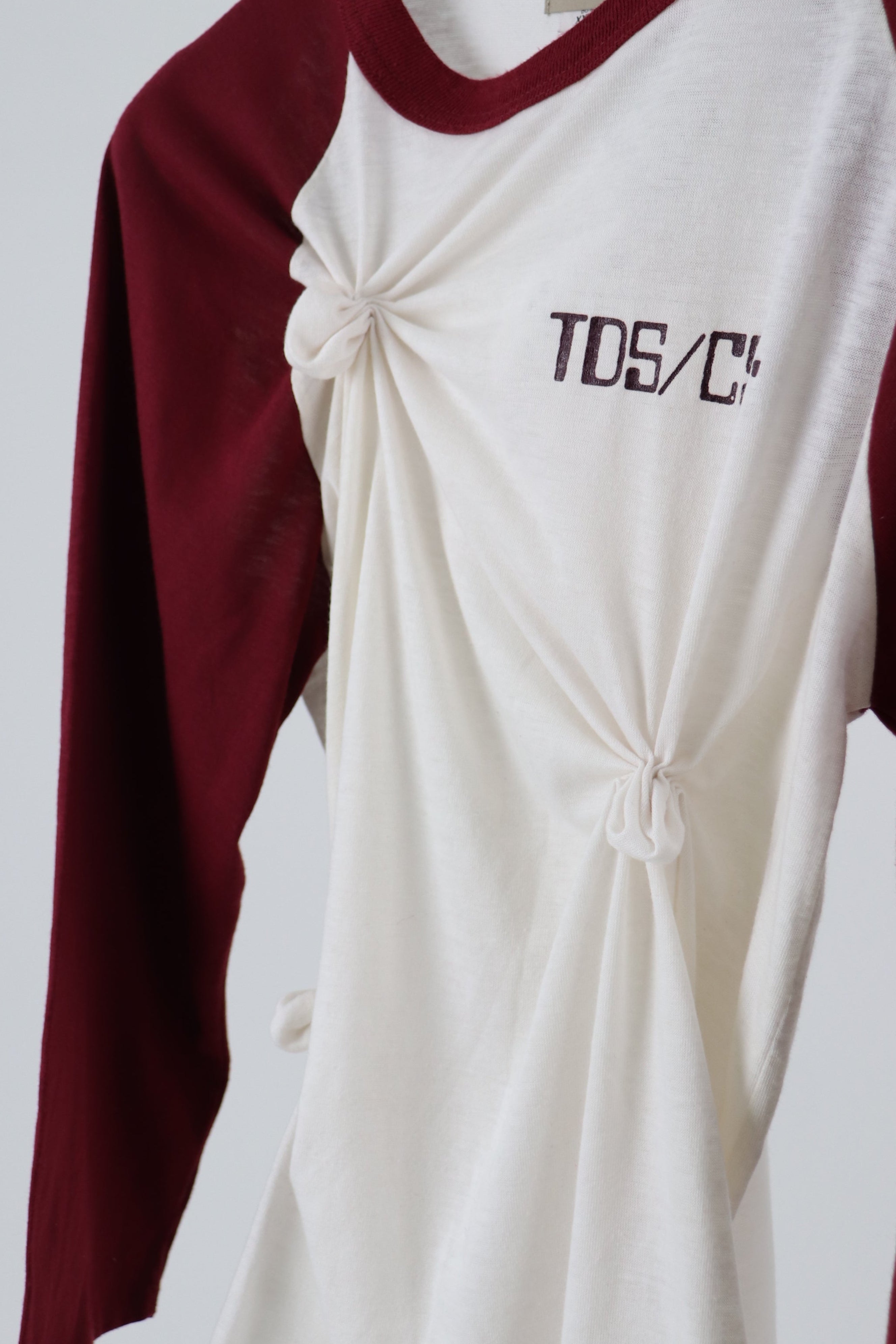 2/6 19:00 release Duroc - Knot L/S tee