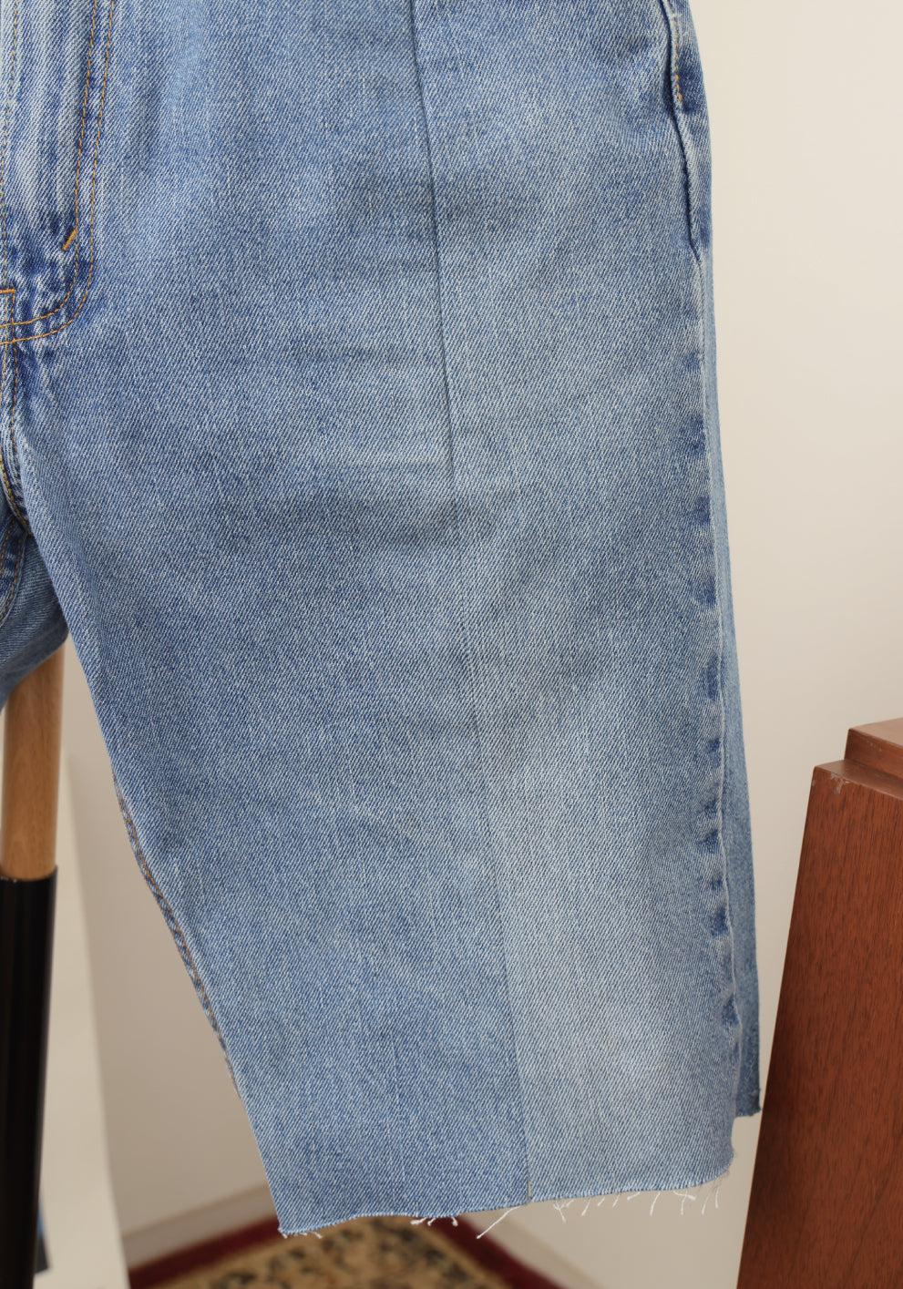 HARF DENIM PANTS - color "B"