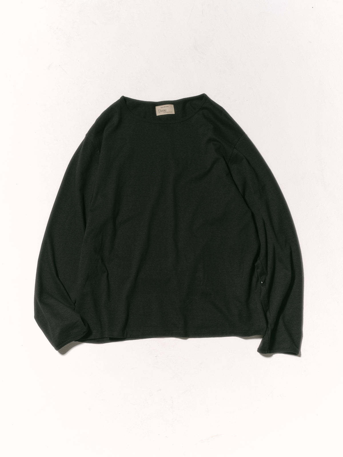 10/9 19:00 release ALAN LONG SLEEVE TEE